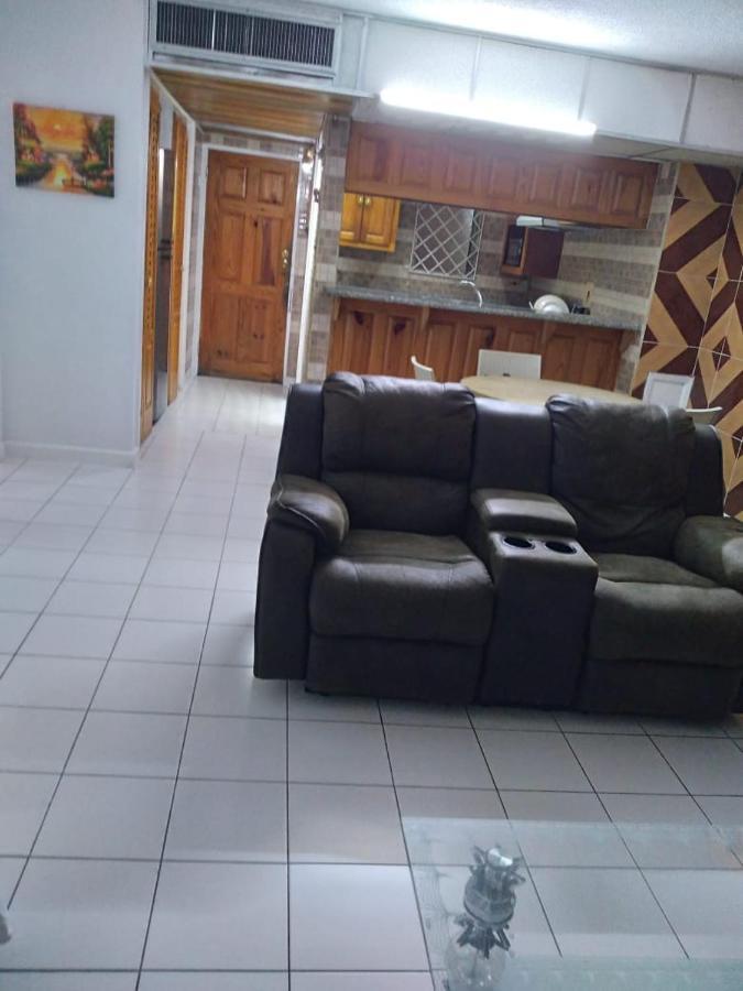 Deluxe Montego Bay Club Studio & Suites Buitenkant foto
