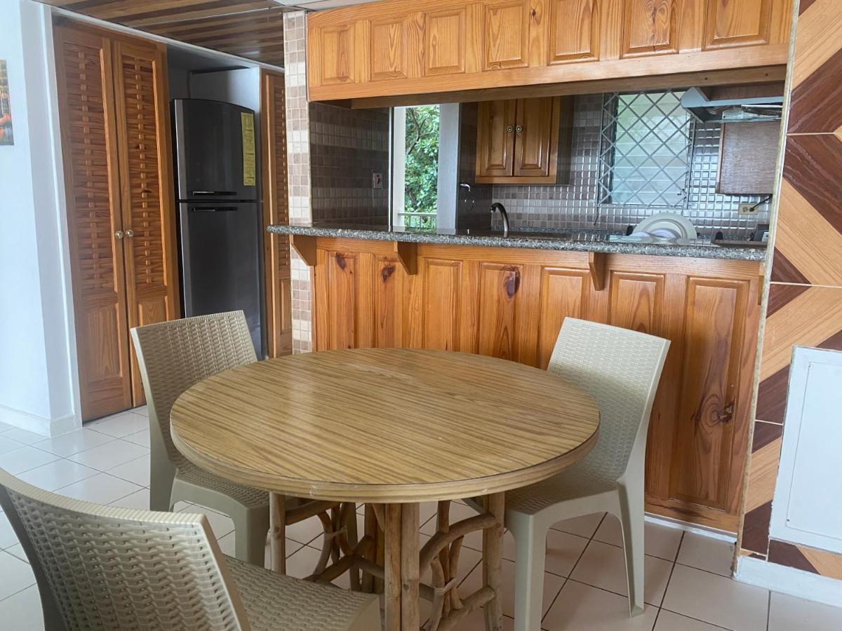 Deluxe Montego Bay Club Studio & Suites Buitenkant foto