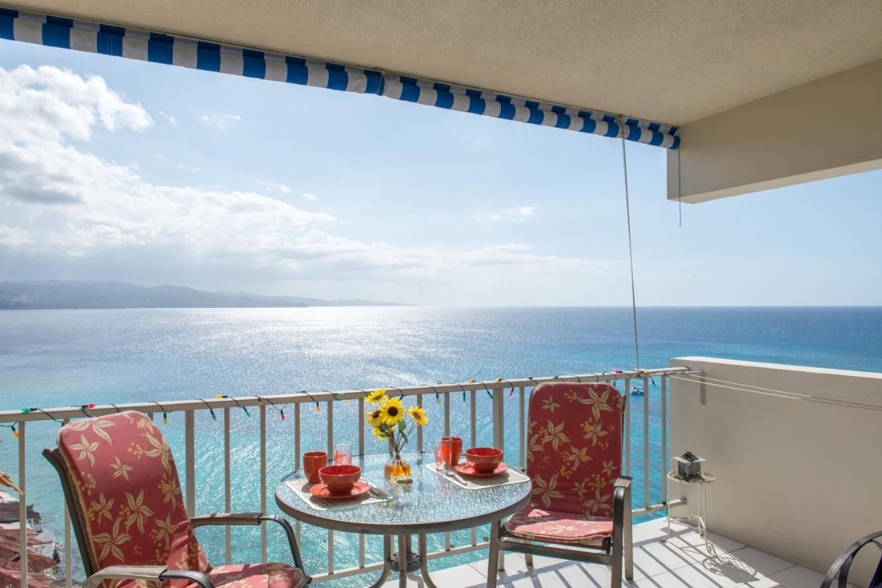 Deluxe Montego Bay Club Studio & Suites Buitenkant foto